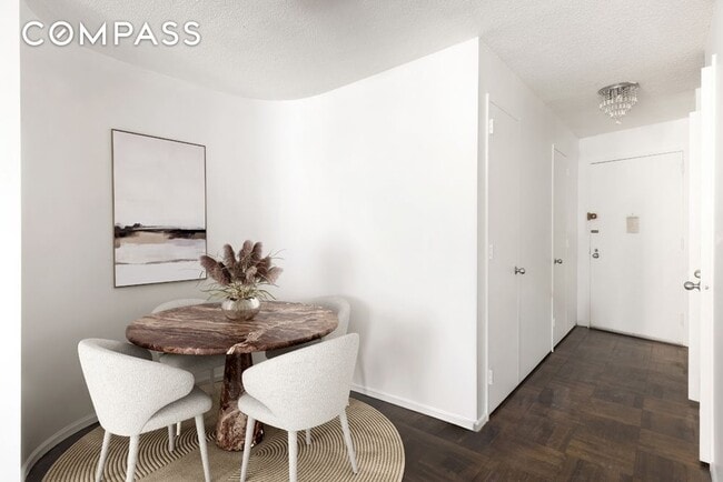 Building Photo - 330 E 38th St