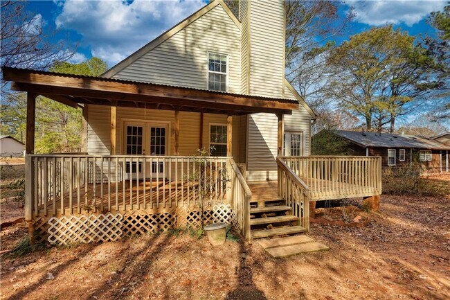 Building Photo - 2475 Nugget Dr SW