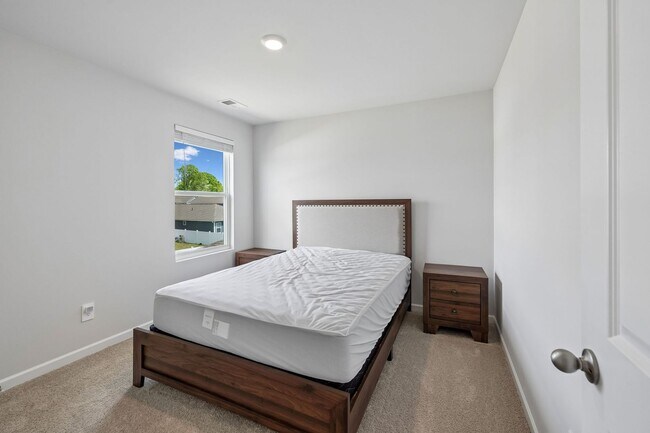 Building Photo - 4922 Barnburgh Ln