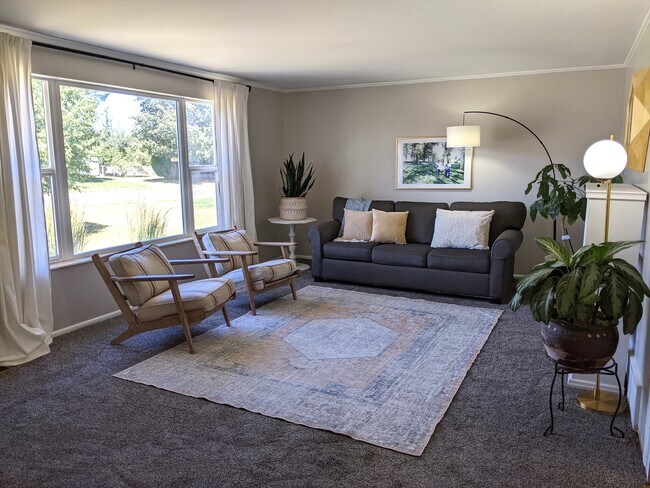 Front Living Room - 1820 N Afton Cir