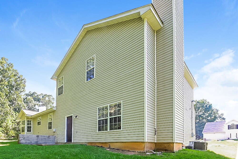 Building Photo - 2381 Charleston Terrace