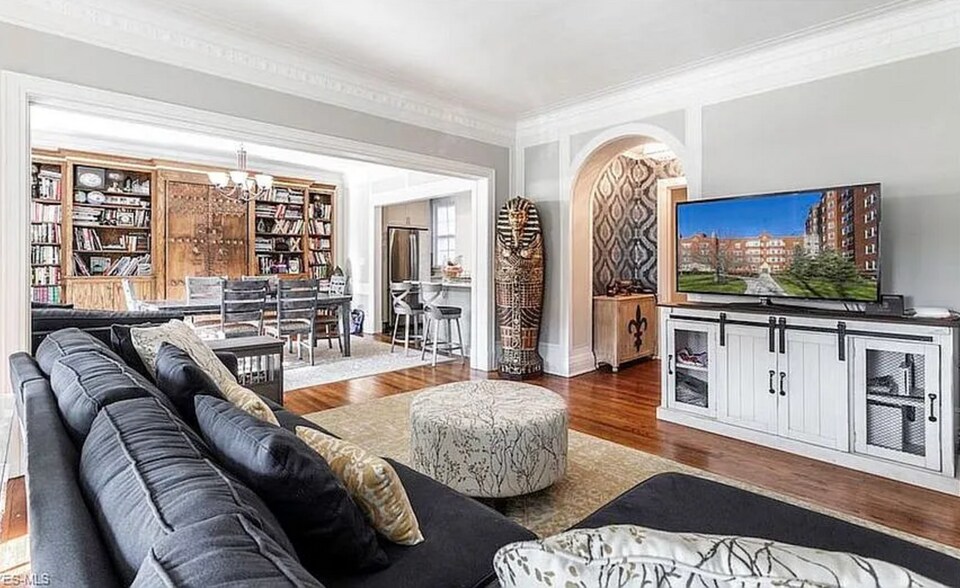 Living Room - 13615 Shaker Blvd