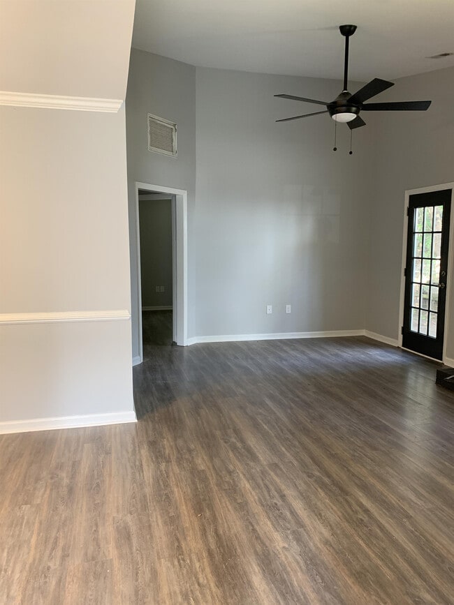 Building Photo - 12618 Delman Ln