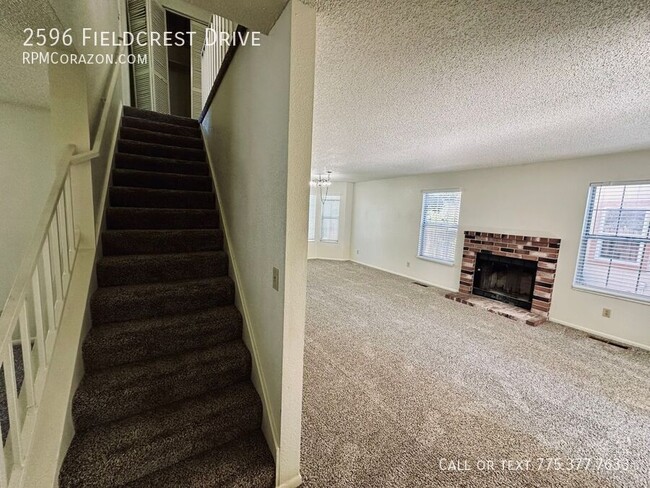 Building Photo - 2596 Fieldcrest Dr