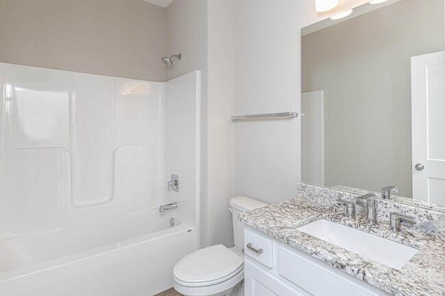 Building Photo - 32 Blue Ridge Rd