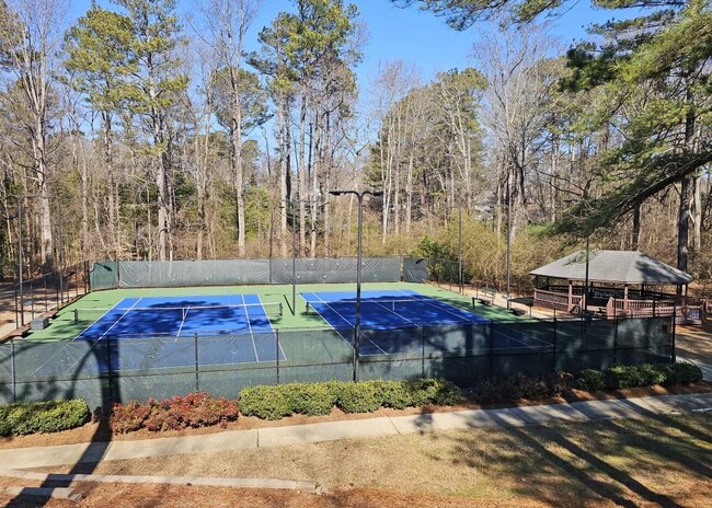 Building Photo - 303 Leeward Walk Ln