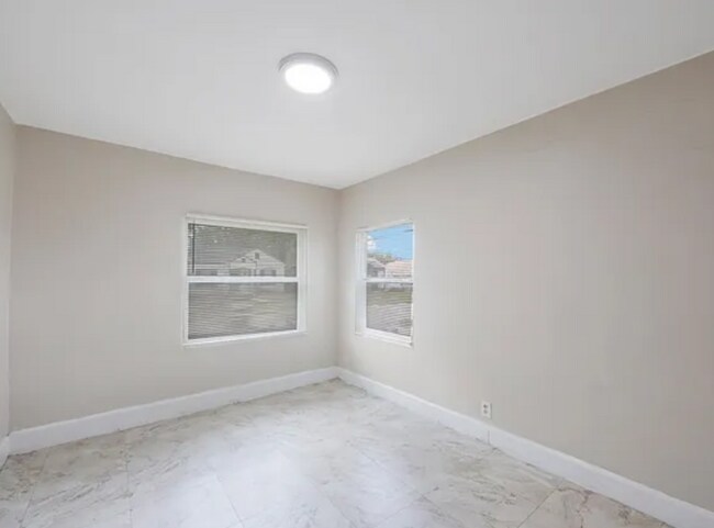 Building Photo - 235 35th St S