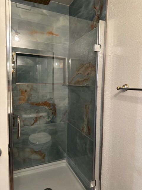 primary shower - 999 Porter Ave