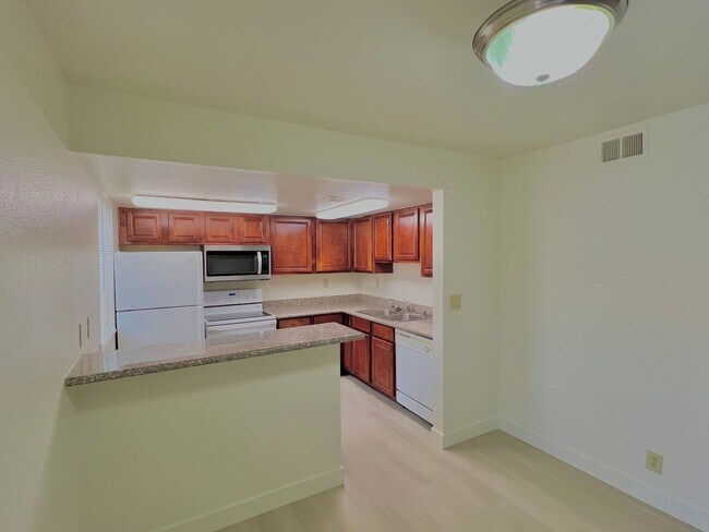 Building Photo - 5220 Indian River Dr