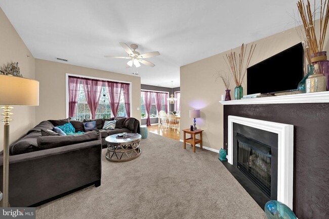 Building Photo - 60 Kyle Way