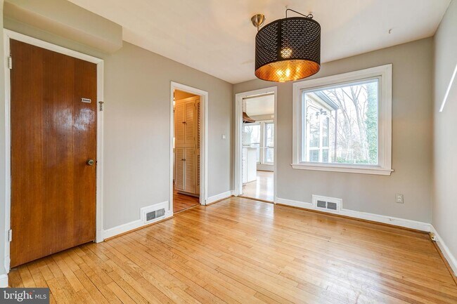 Building Photo - 2809 Pierpont St