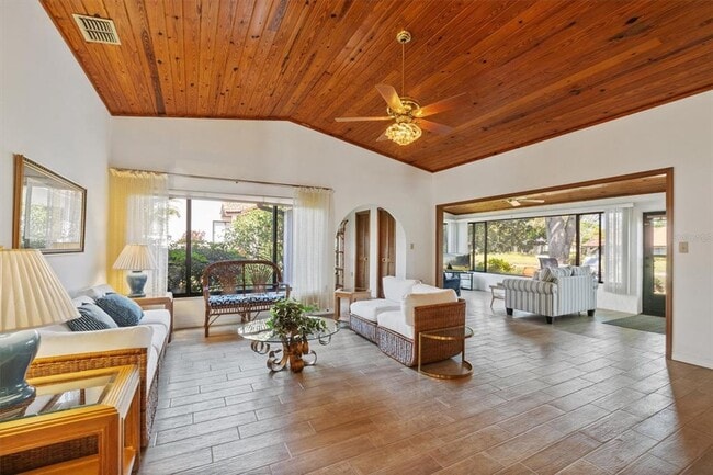 Building Photo - 2637 Sunburst Ct
