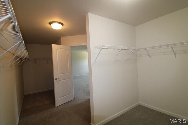 Building Photo - 117 Prairie Wind Dr