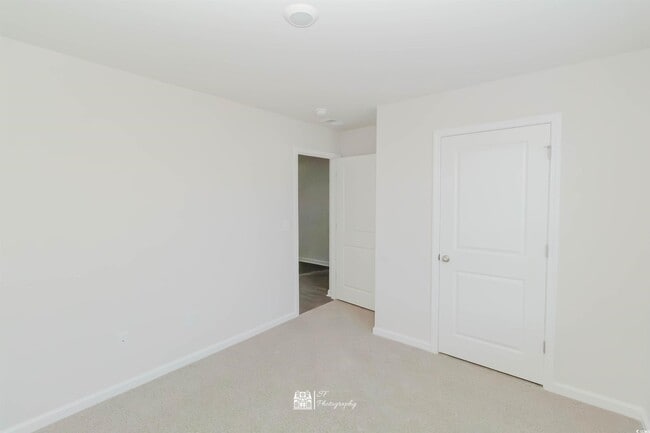 Building Photo - 286 Jeff Waters Cir