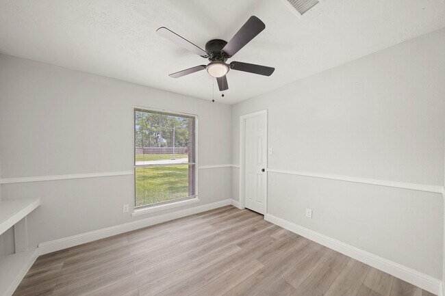 Building Photo - 22039 Rivermead Dr