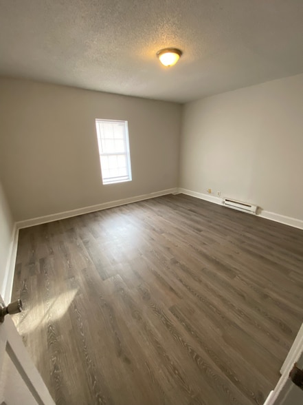 Building Photo - 2822 N Park Ave