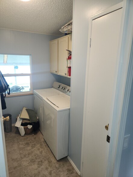 Laundry - 4699 SE Bywood Ter