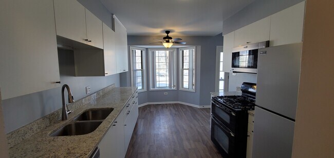 Building Photo - 3525 Princeton Ave