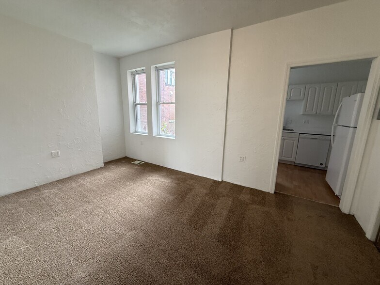 Living Room - 3615 Dawson St