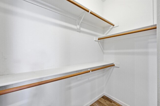 Building Photo - 11515 N 91st St