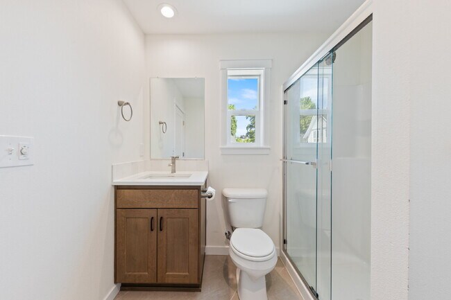 Building Photo - Recently Built 1 Bedroom, 1 Bathroom Home