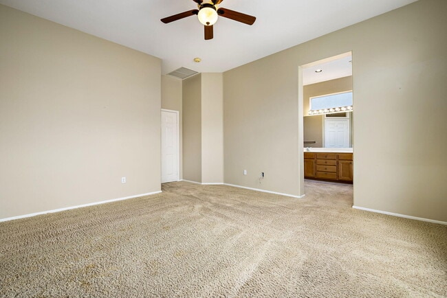 Building Photo - 78462 Palm Tree Ave