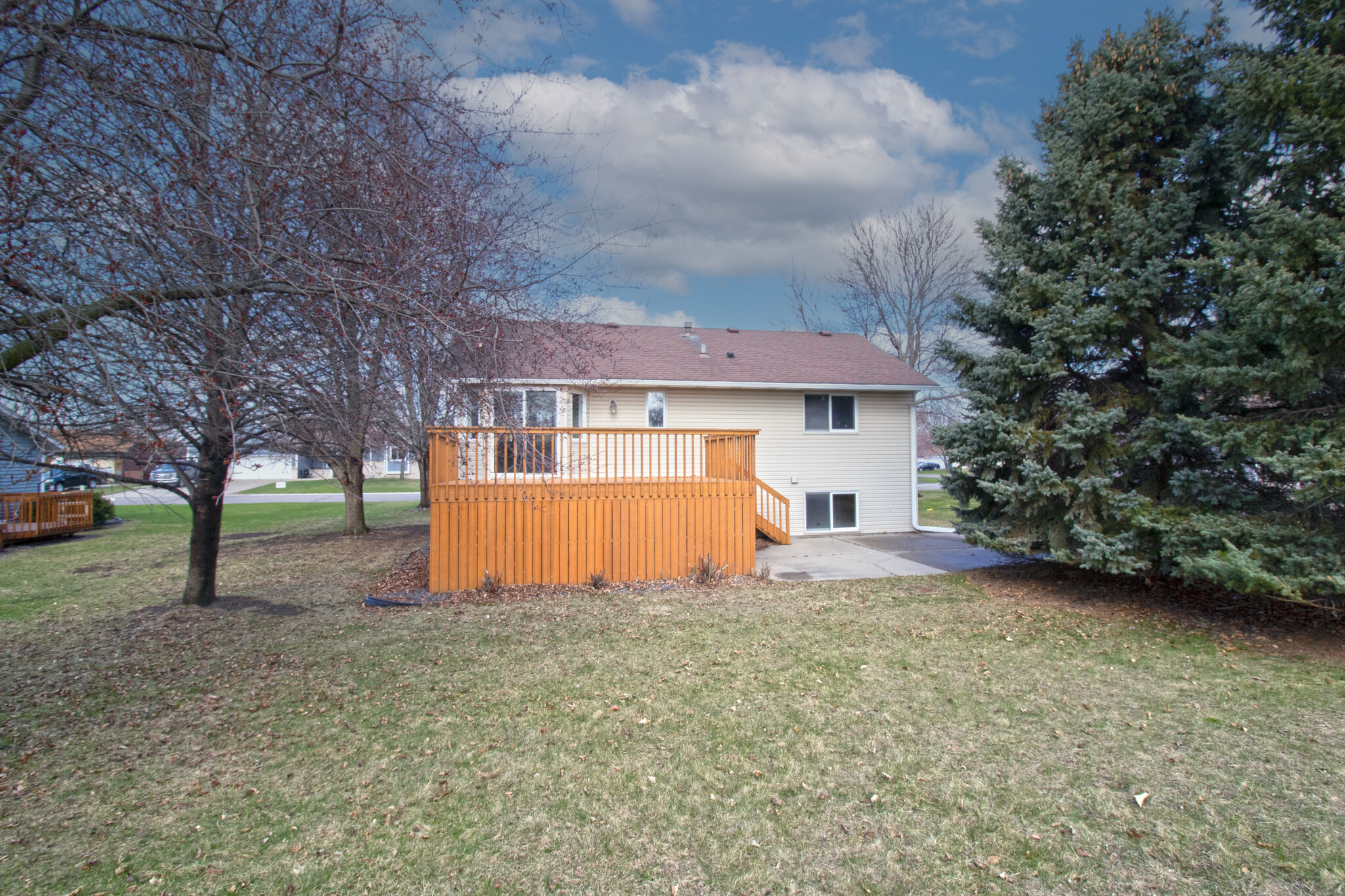 Building Photo - 6082 Kalland Cir NE