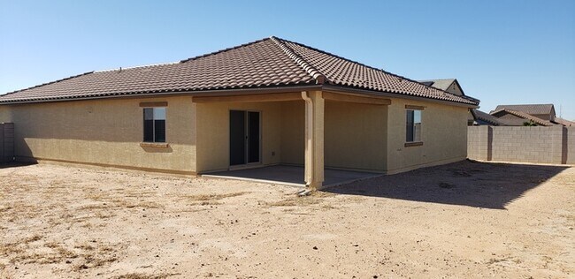 Building Photo - Beautifully upgraded home in Mission Ranch.