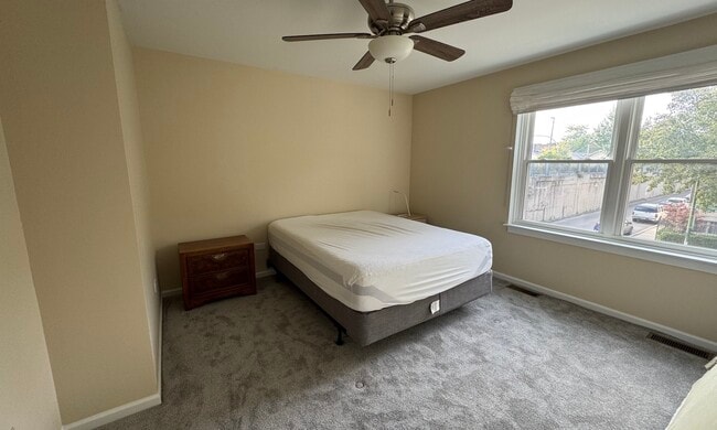 Building Photo - 1801 N Washtenaw Ave