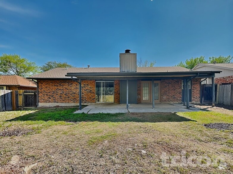 Building Photo - 4909 Tiffany Ln