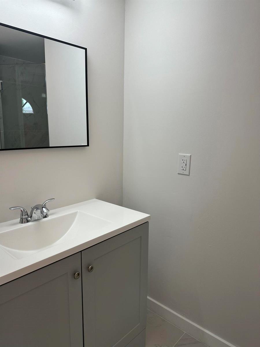 Building Photo - 8074 Severn Dr