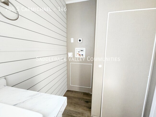 Building Photo - 700 S Carmichael-146