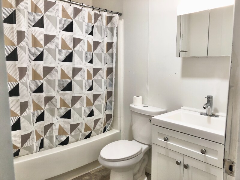 Building Photo - G2201 Utley Rd