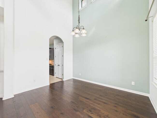 Building Photo - Sendero Springs
