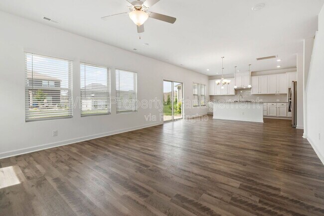 Building Photo - 4962 Durneigh Dr