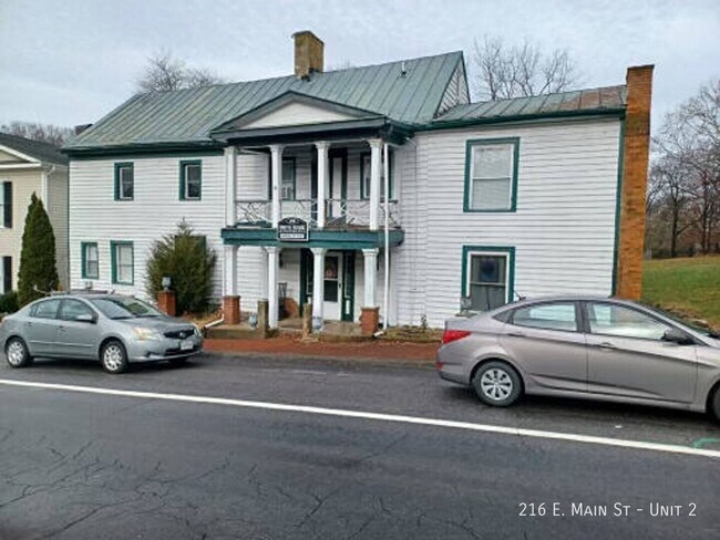 Building Photo - 216 E Main St