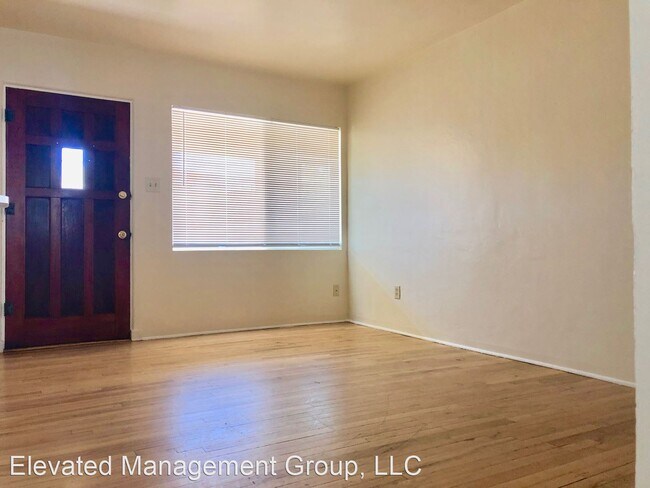 Building Photo - 507-511 Adams St NE