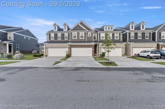Building Photo - 4819 Glenora Dr