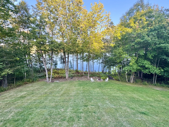 Building Photo - 5 Bracken Ln