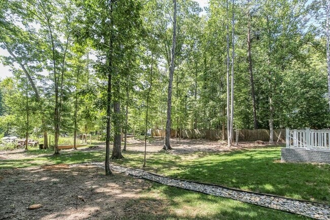 Building Photo - 11802 Wilderness Park Dr
