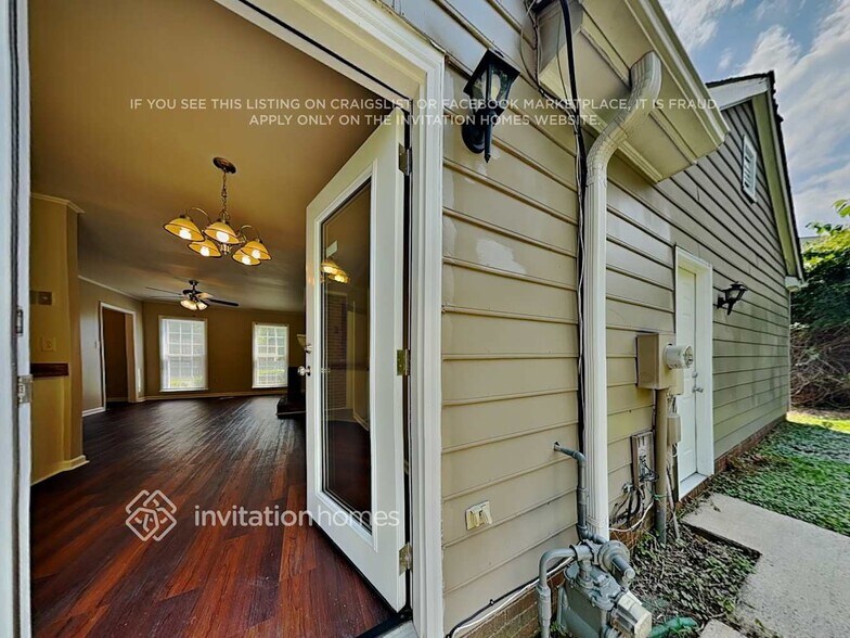 Building Photo - 7609 Elm Tree Ln