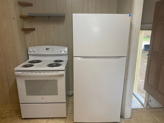 Building Photo - 736 Jackson St