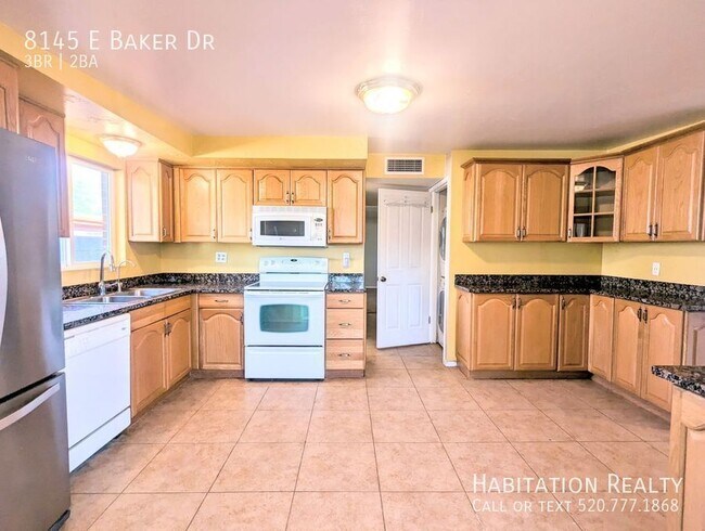 Building Photo - 8145 E Baker Dr
