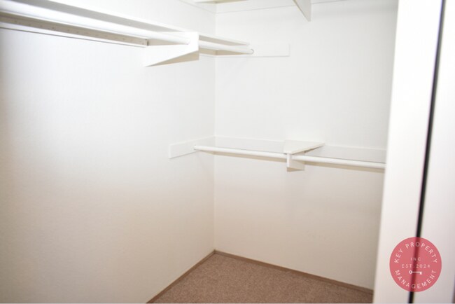 Building Photo - For Rent – Spacious 3 Bedroom, 2.5 Bath Ho...