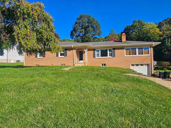 Primary Photo - 185 Charldon Rd