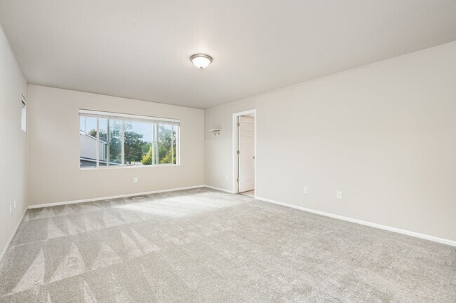 Building Photo - Spacious 5 bed 3 bath home in Puyallup