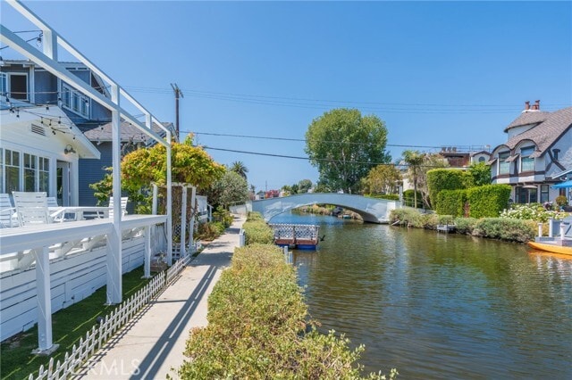 Building Photo - 410 Carroll Canal