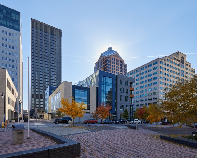 Building Photo - 260 East Broad