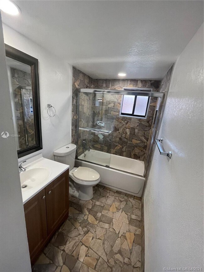 Building Photo - 8500 SW 133rd Avenue Rd