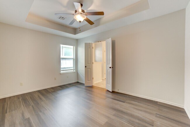 Building Photo - 3 Bed | Bath in Broken Arrow!